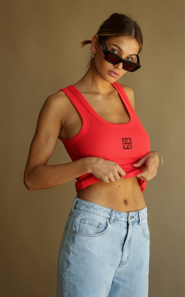 Araminta James | Classic Tank Coral