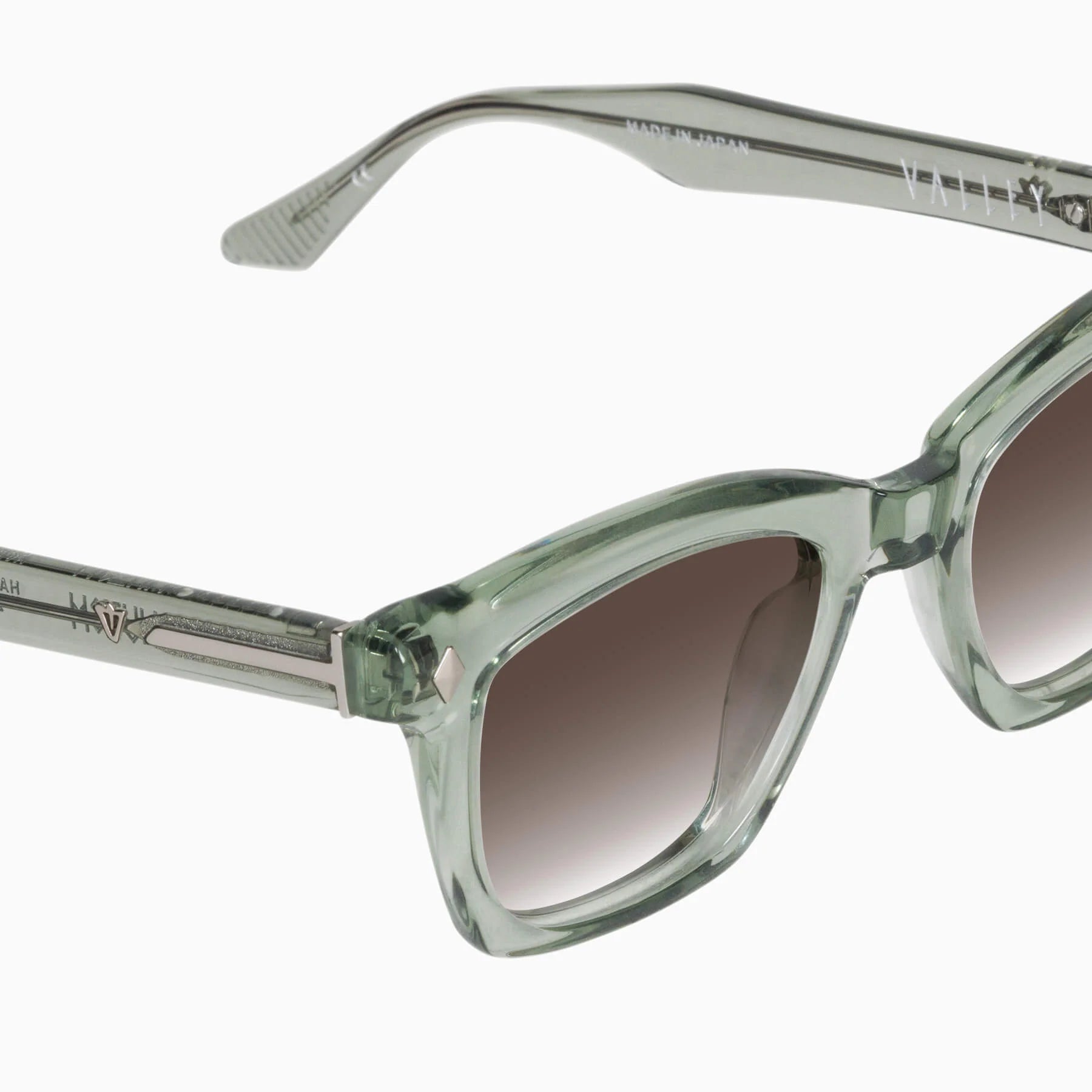 Valley | Hutch - Transparent Sage w. Matte Silver Metal / Brown Gradient lens