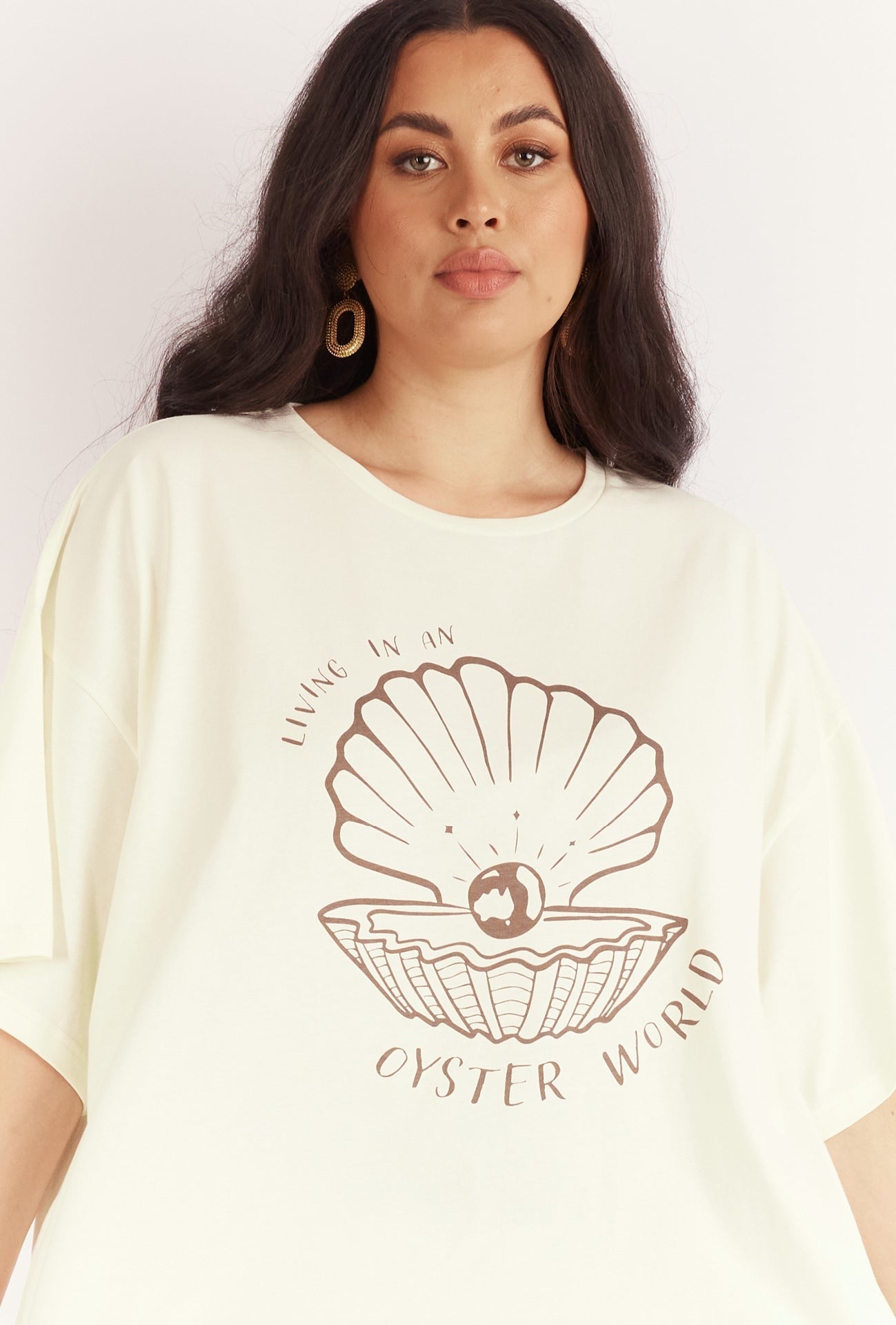 OYSTER WORLD TEE - CREAM