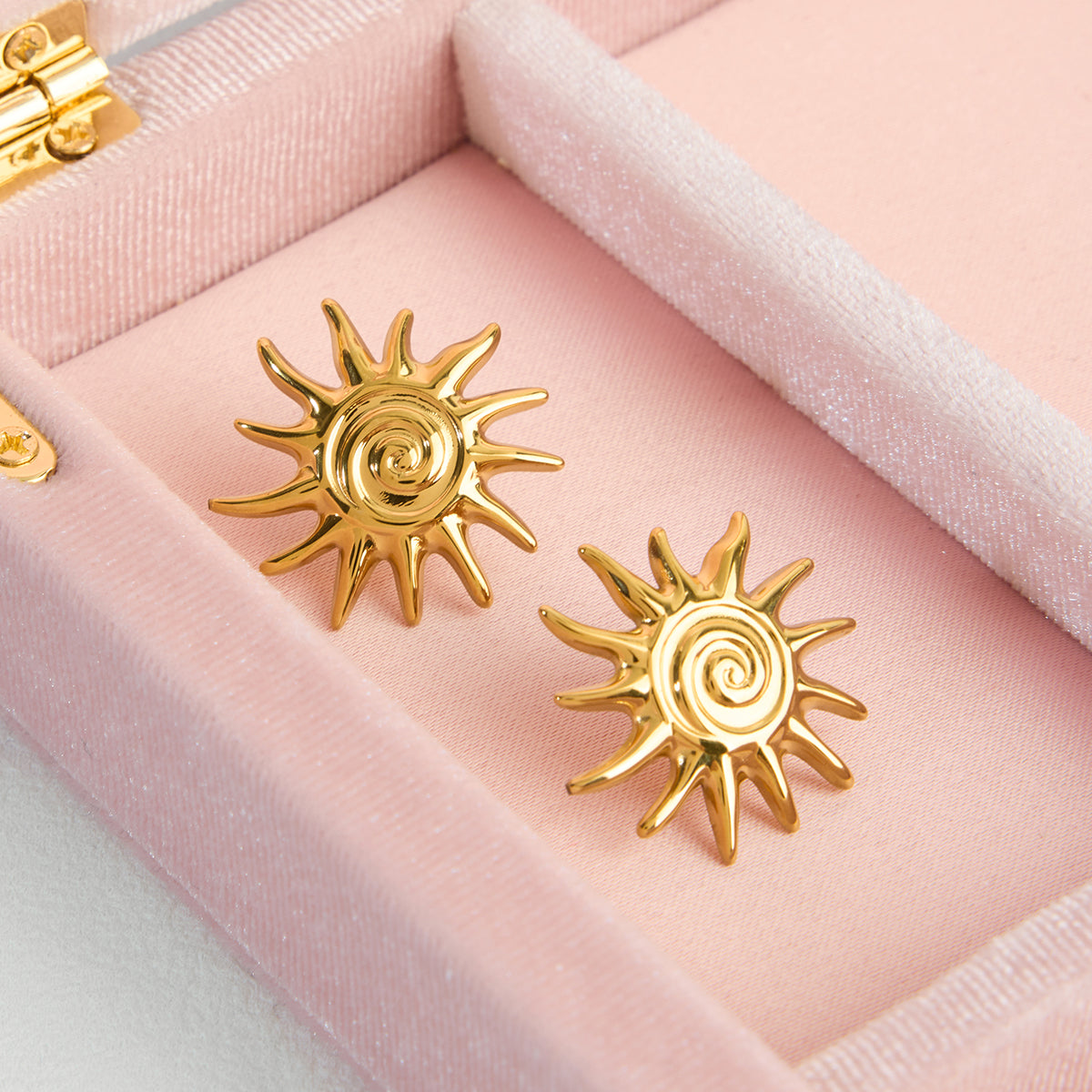 R&T | Livia Sun Earrings