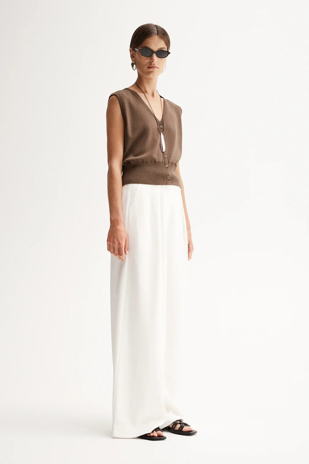 Elka Collective | Halifax Knit Vest - Chocolate