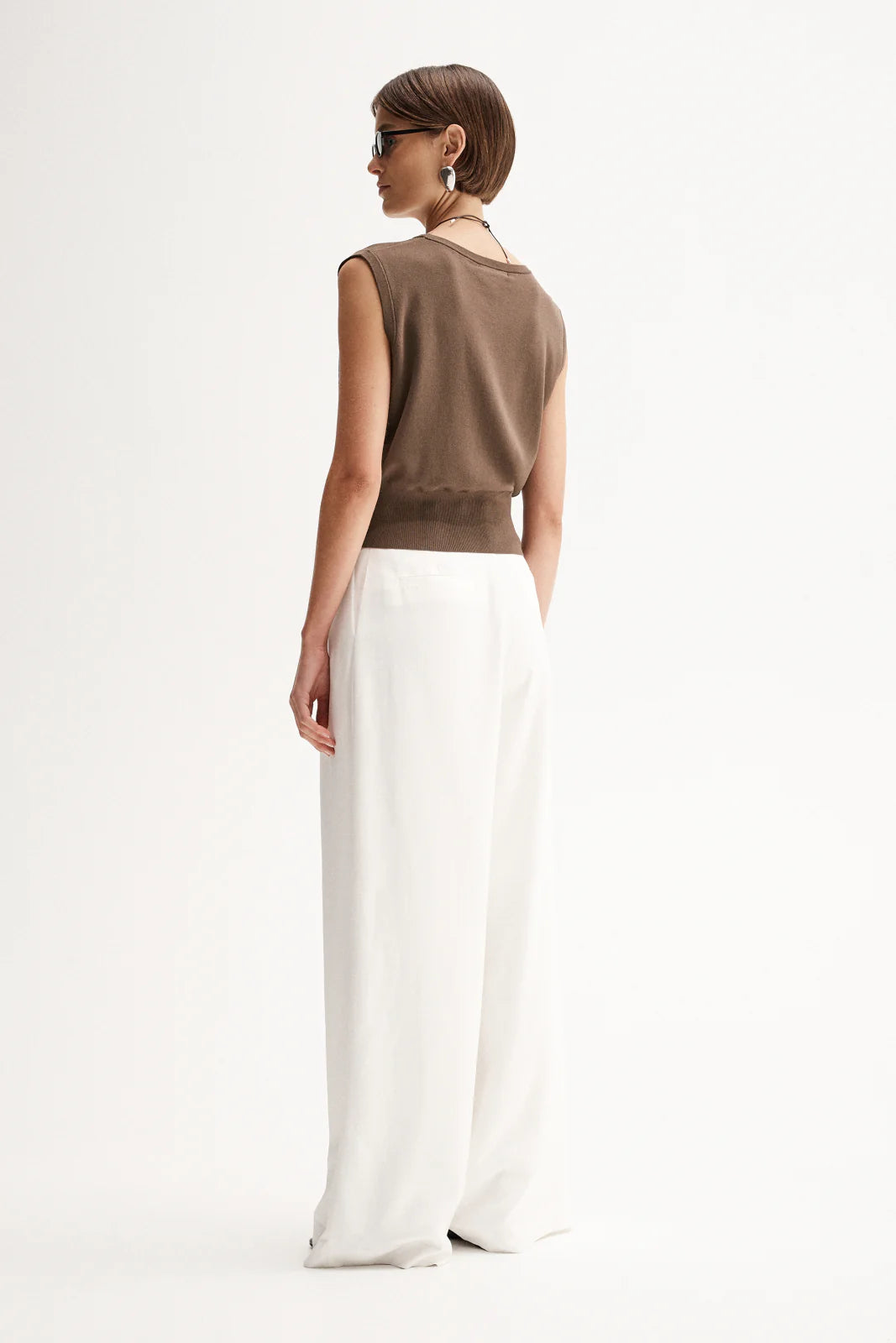 Elka Collective | Halifax Knit Vest - Chocolate