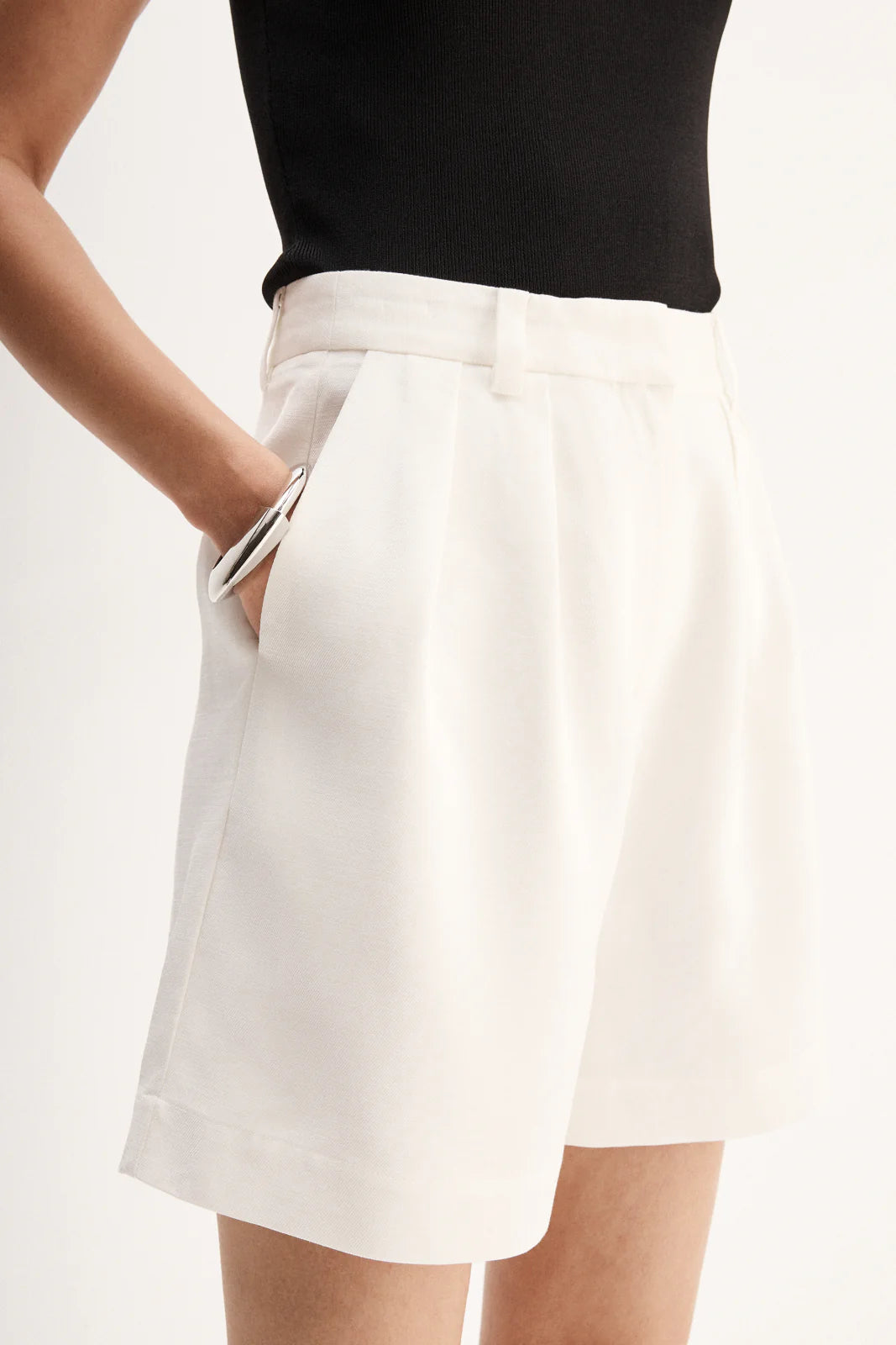 Elka Collective | Isabella Short - White