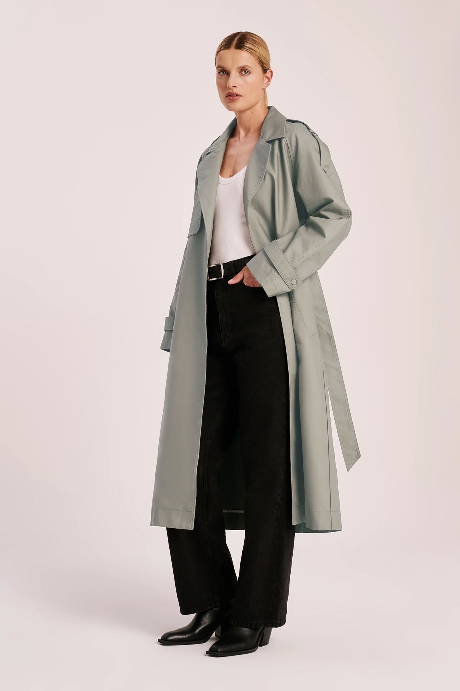 Nude Lucy | Frieda Trench - Pewter