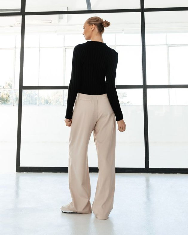Black Knit Ribbed Top