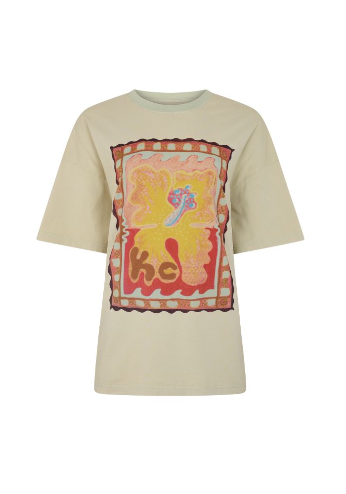 Kinga Csilla | Hibiscus Tee