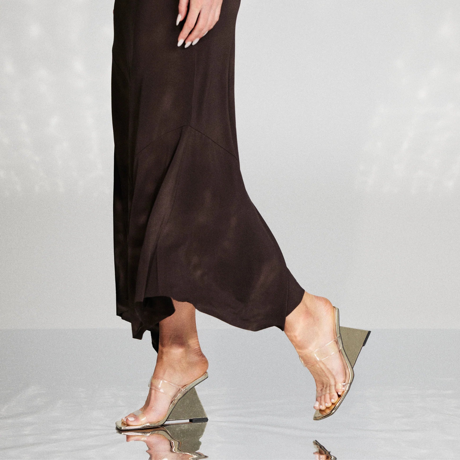 Lana Wilkinson | Brooke Wedge Gold Metallic Patent Leather