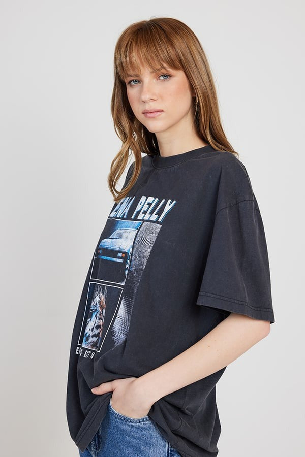 Ena Pelly | Fastlane Oversized Tee