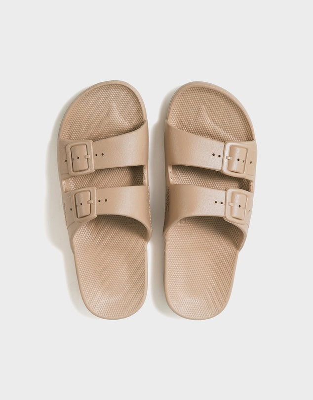 Freedom Moses Slides - Sand
