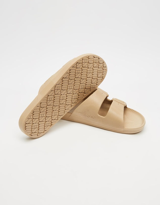 Freedom Moses Slides - Sand