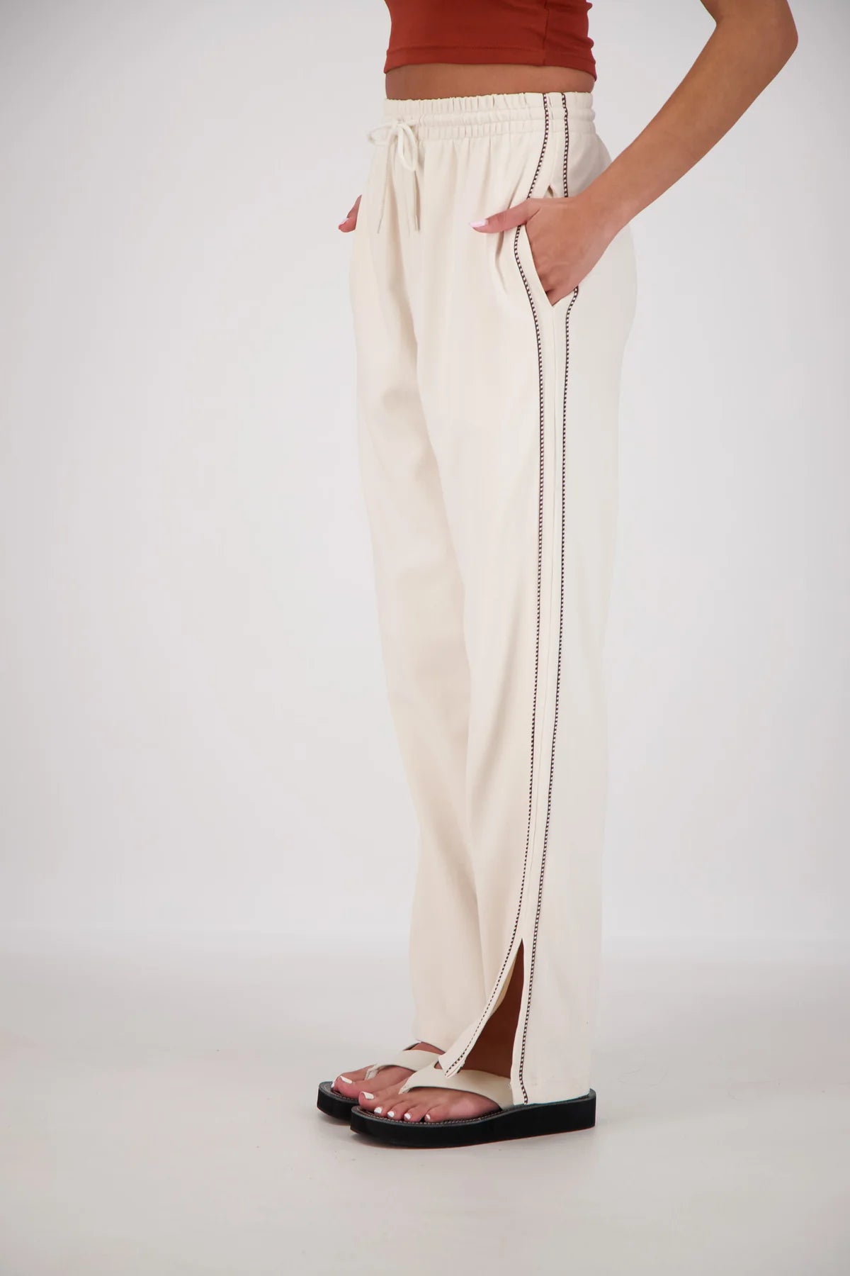 Jasmine Alexa | Manarola Trackpant Oatmeal