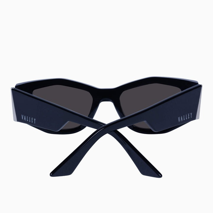 Valiant Gloss Black w. Silver Metal / Black Lens