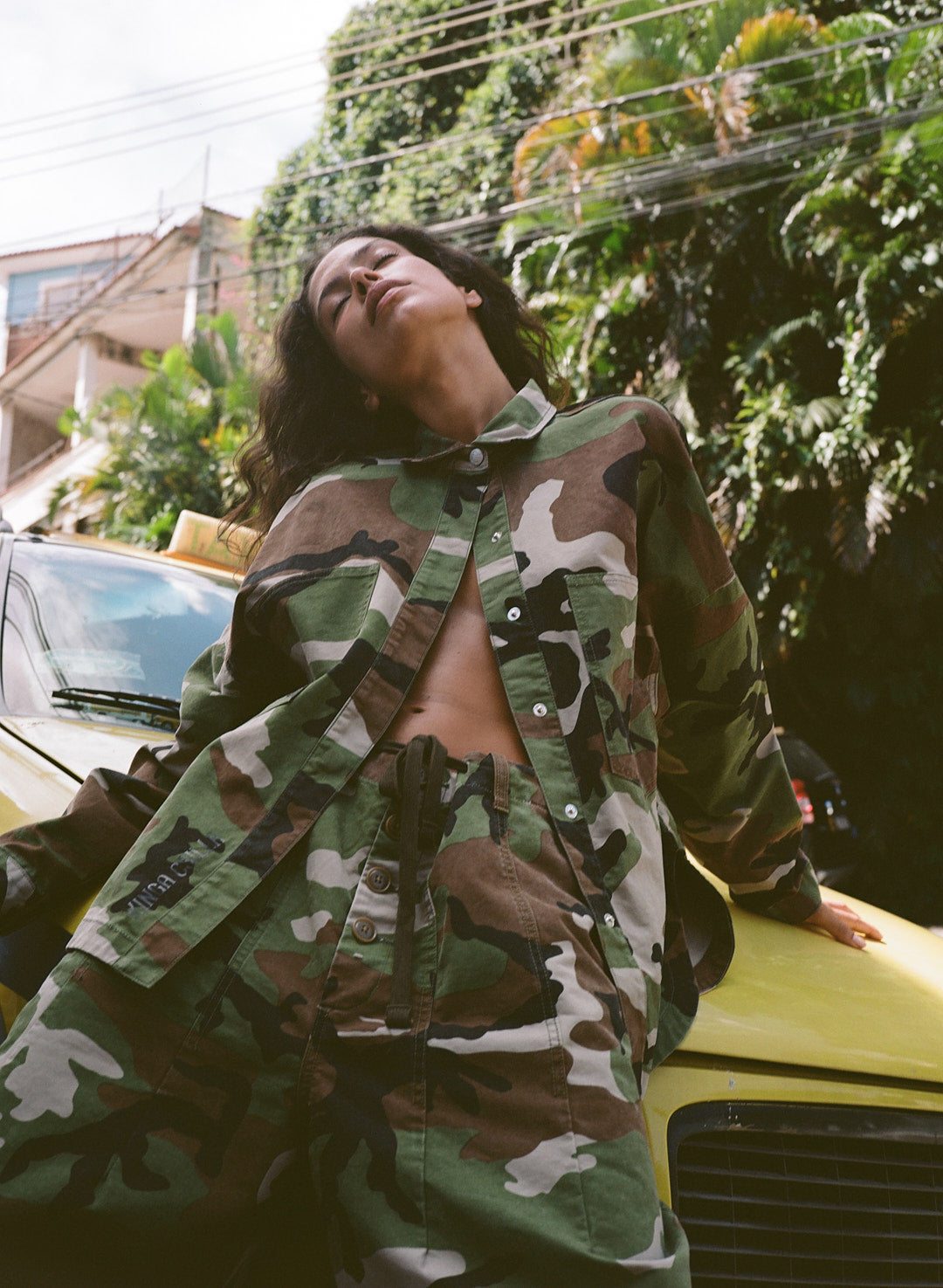 Kinga Csilla | Camuffare Cin Shirt