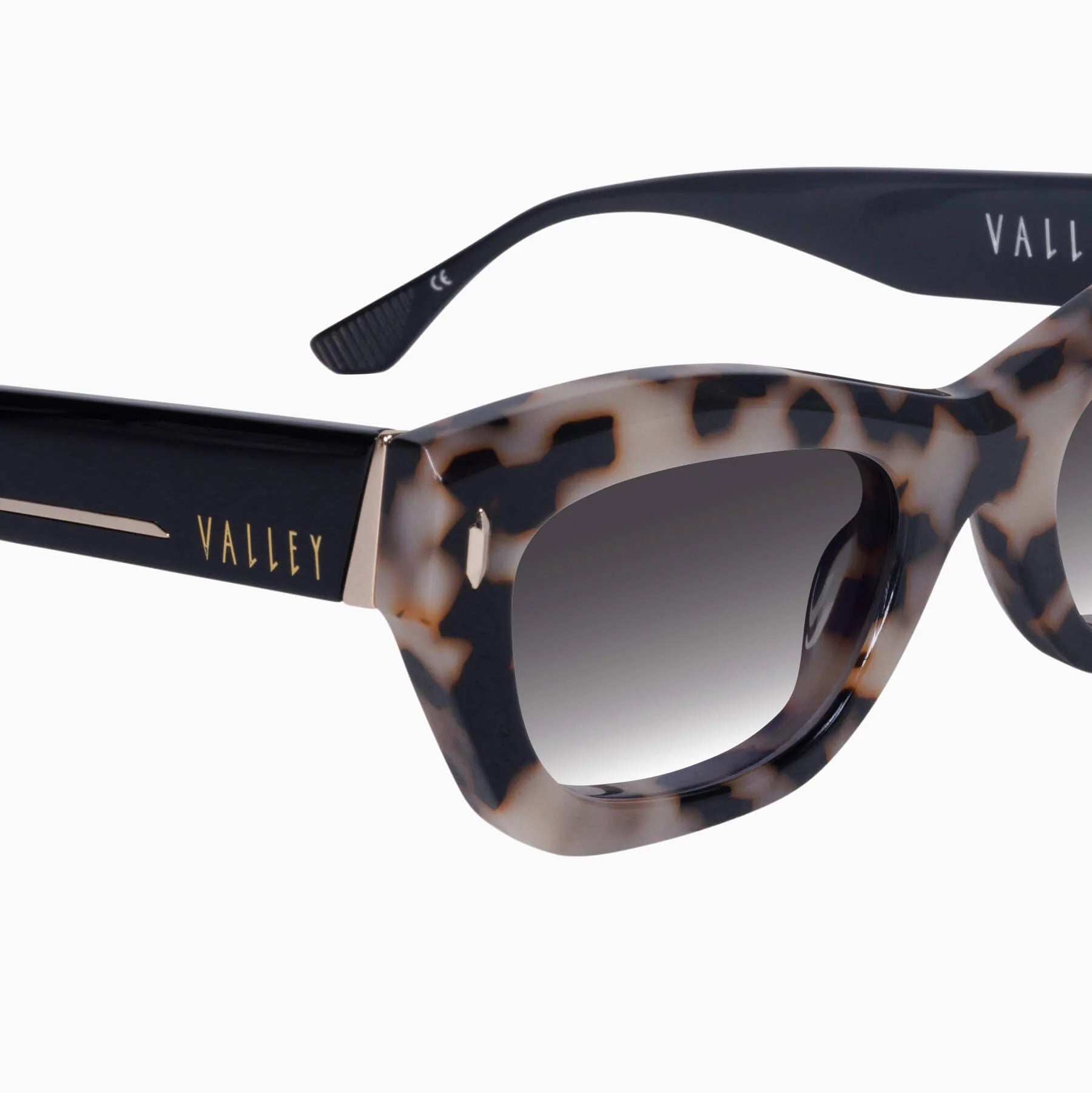 Valley | Delancey - Cookie Tort w. Gold Metal / Black Gradient Lens