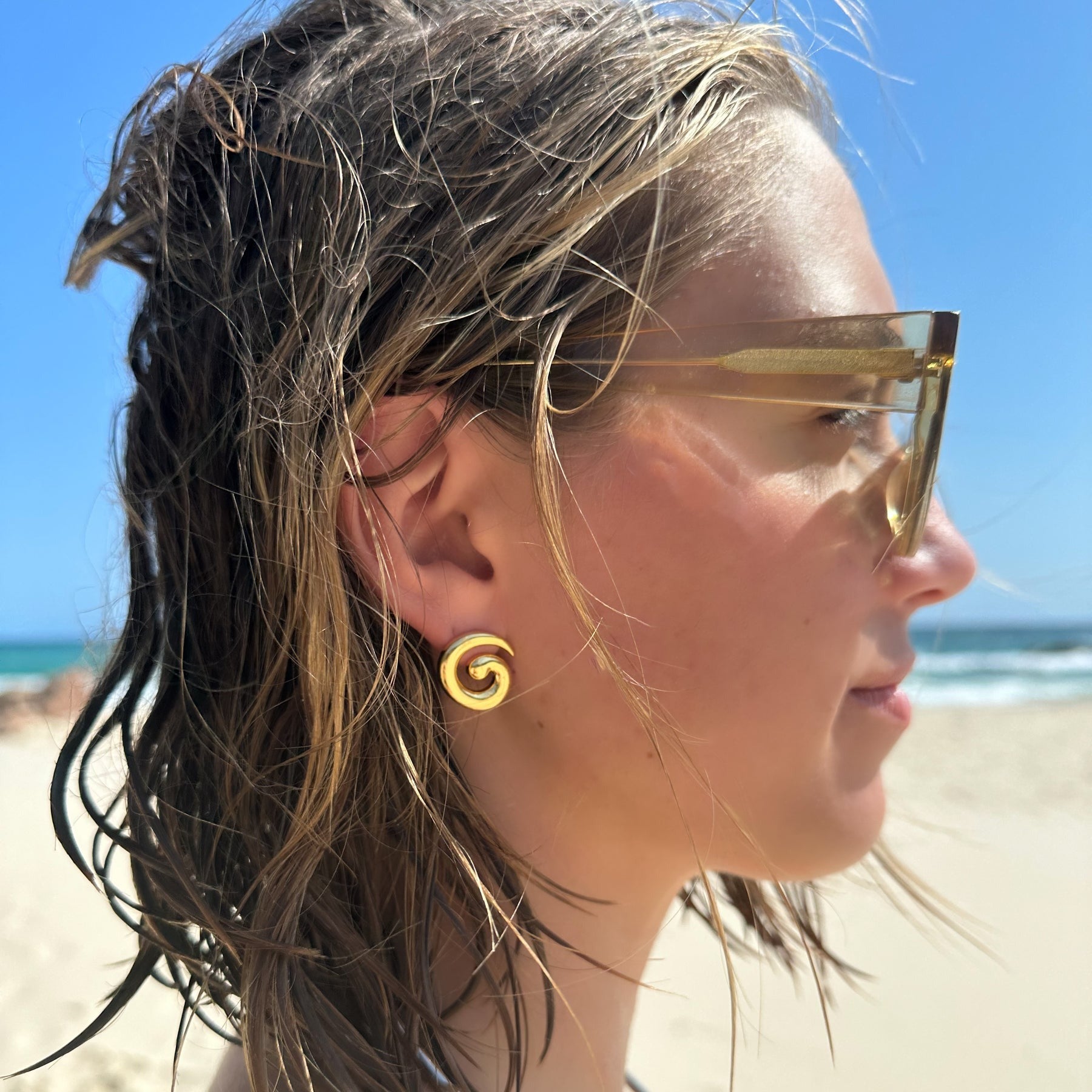 Briwok | Mini Swirl Earrings - Gold