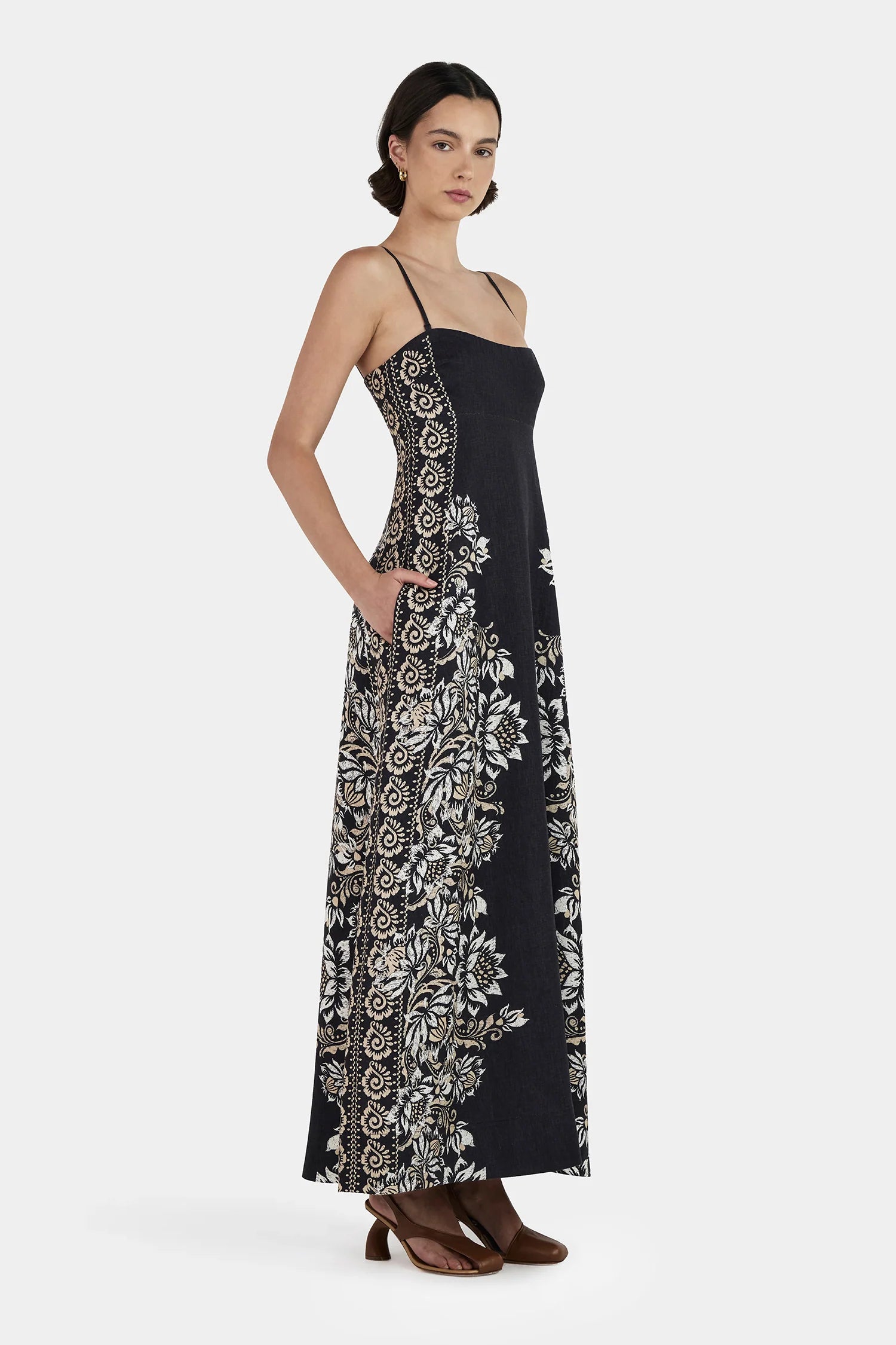 Hansen & Gretel | Alida Linen Maxi Dress - Midnight Bells