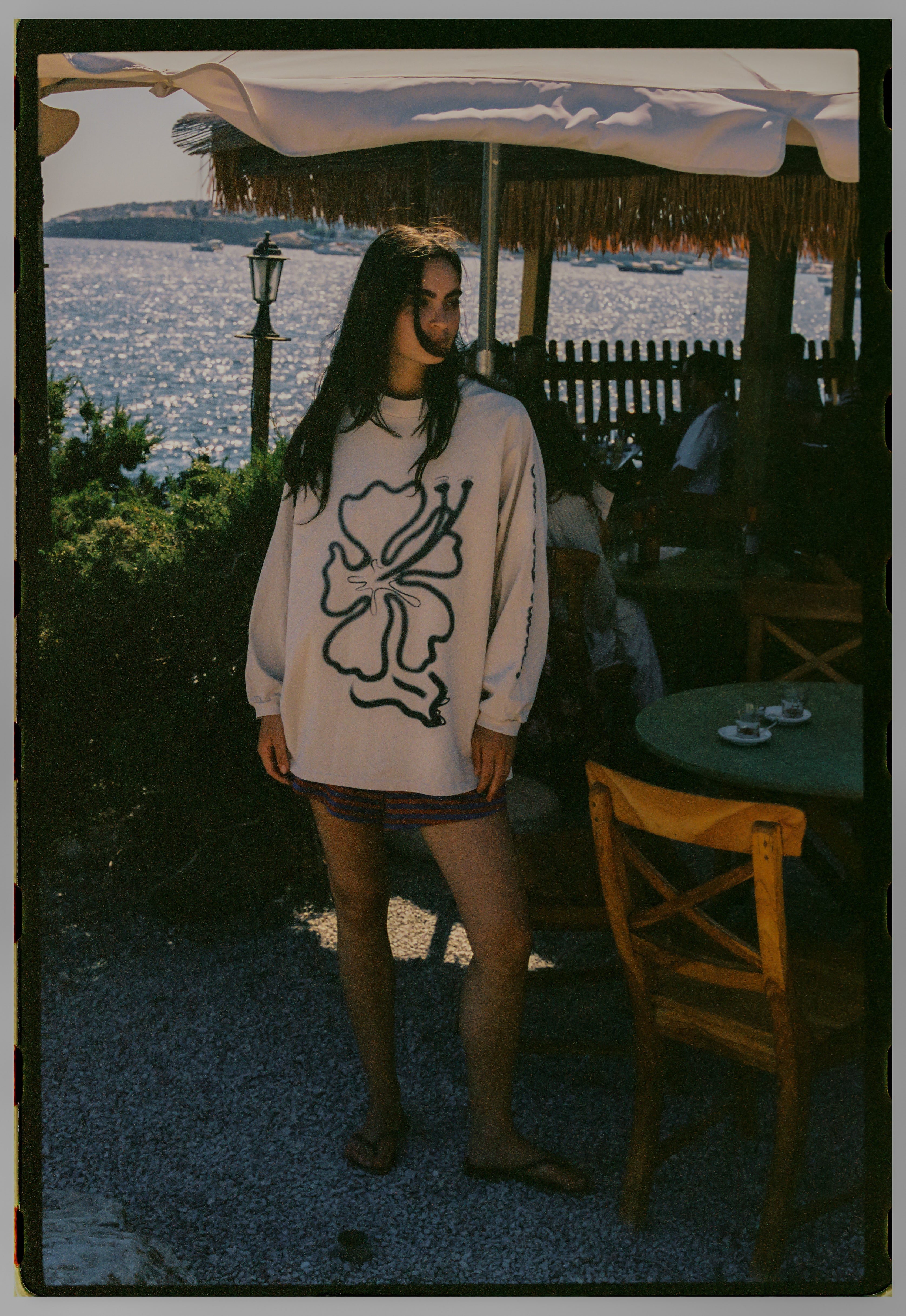 Ciao Ciao Vacation | Cloud Hibiscus Haven LS Tee - Cream