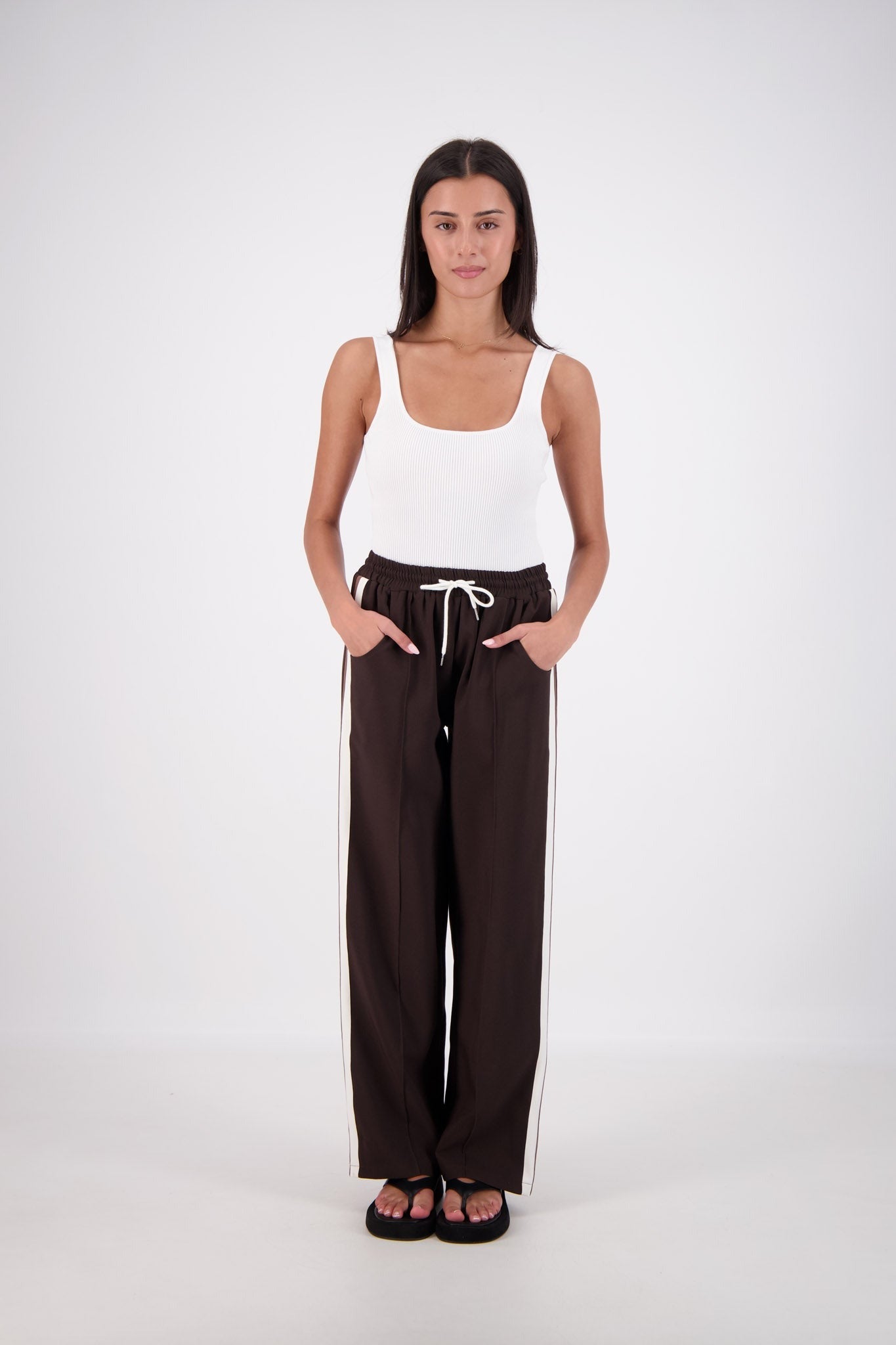 Jasmine Alexa | Cassis Trouser Dark Brown