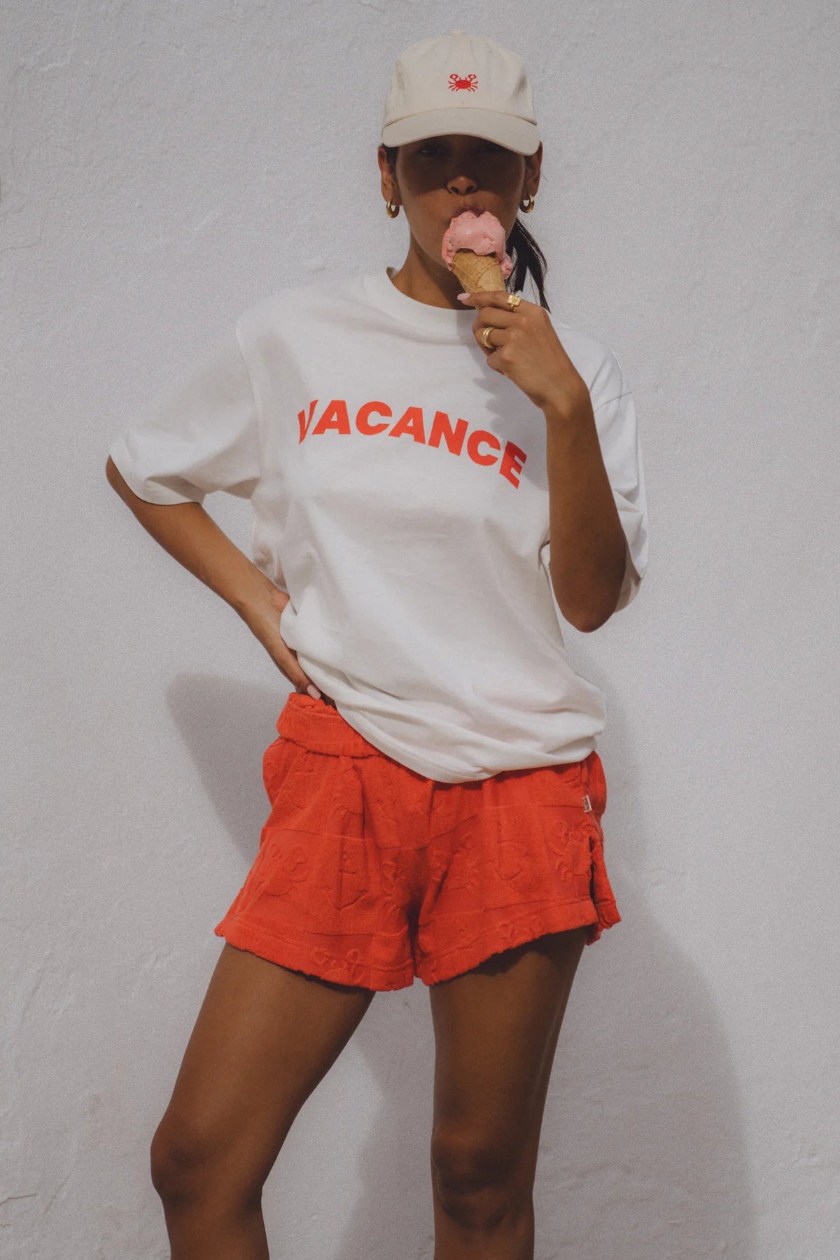 Araminta James | Vacance Tee Snow