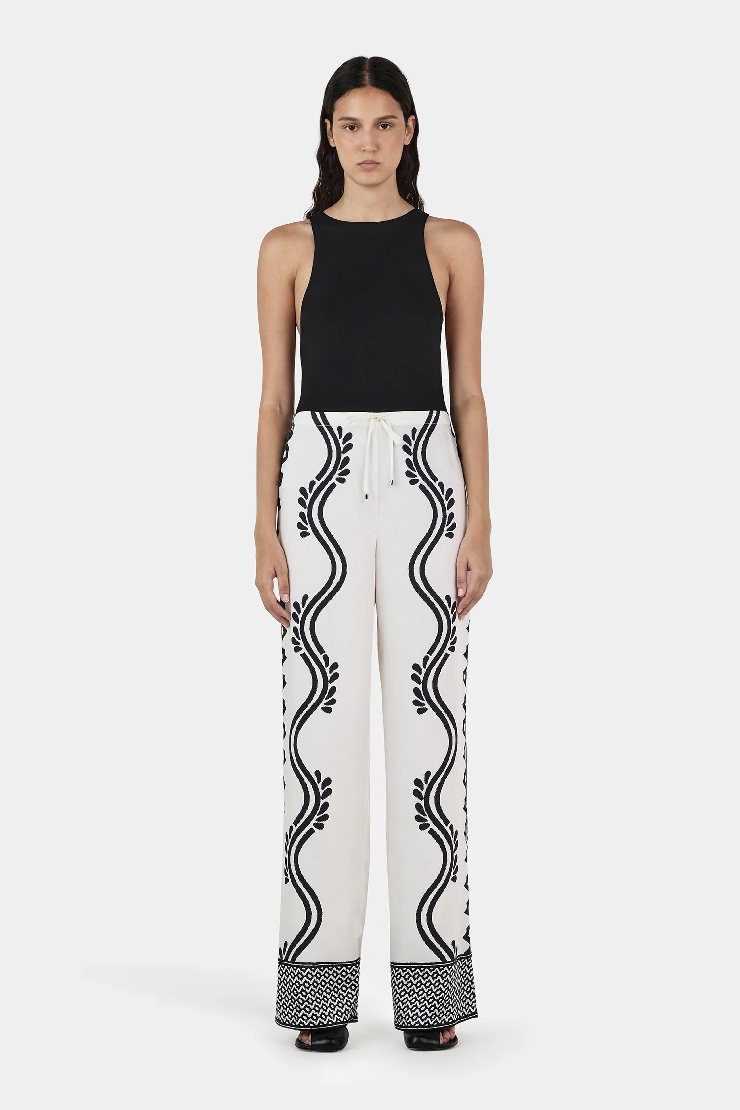 Hansen & Gretel | Justine Pant - Geo Waves
