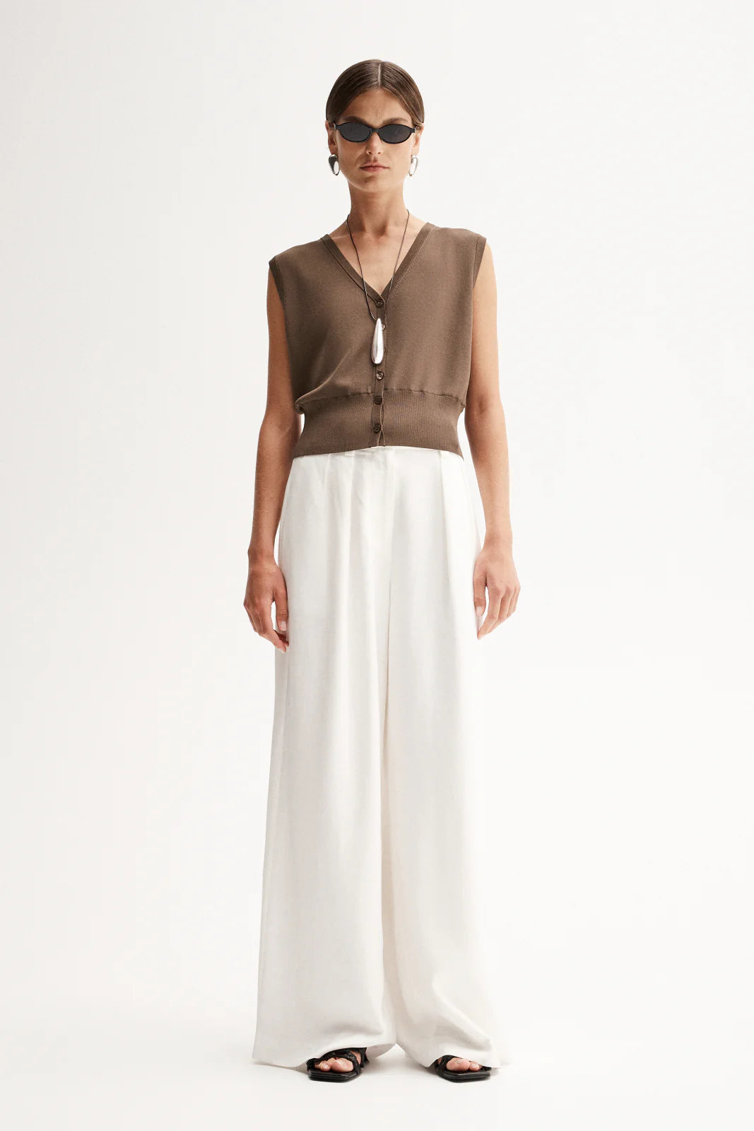Elka Collective | Halifax Knit Vest - Chocolate