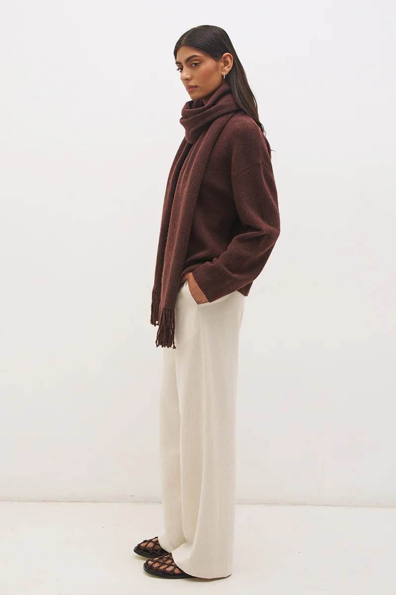Mon Renn Scarf Knit Jumper in Cacao — three-quarter side view with scarf draped showing oversized dropped-shoulder silhouette