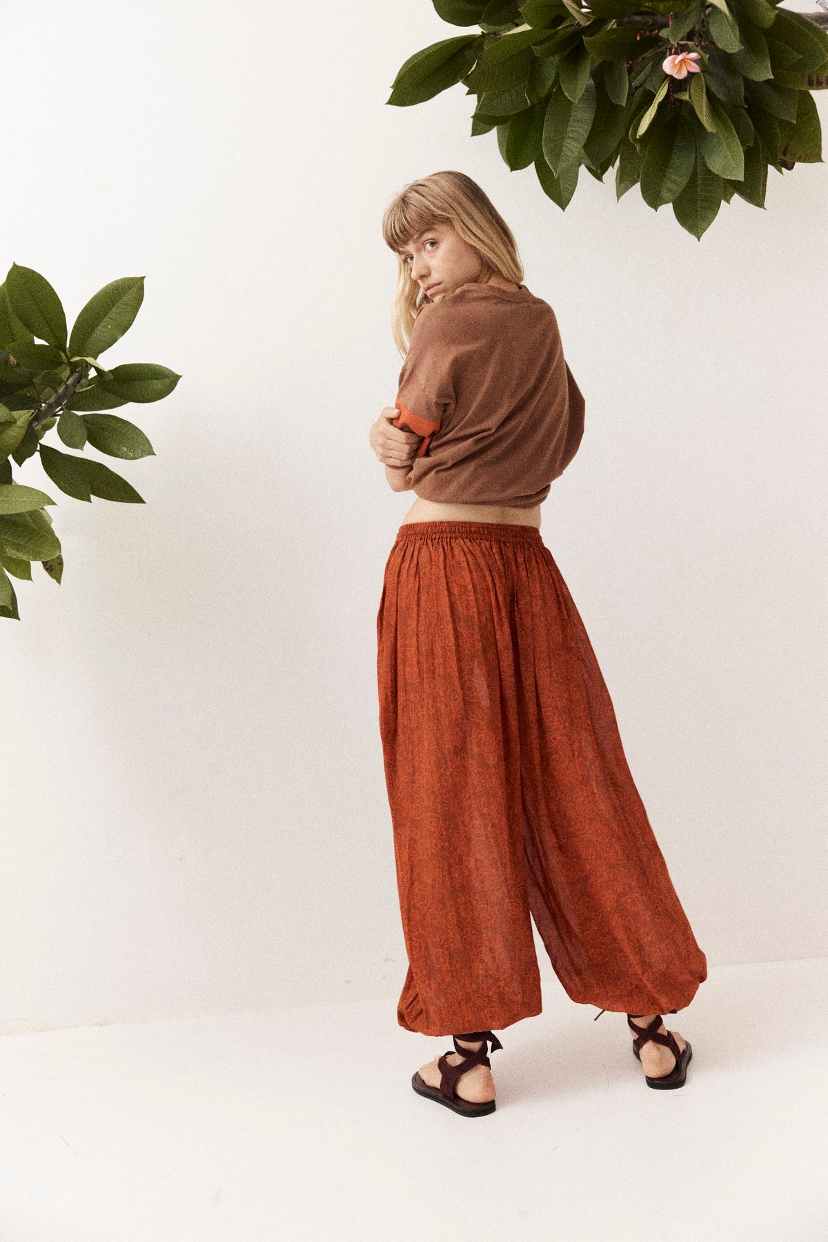 Kinga Csilla | Pisto Salwar Pant