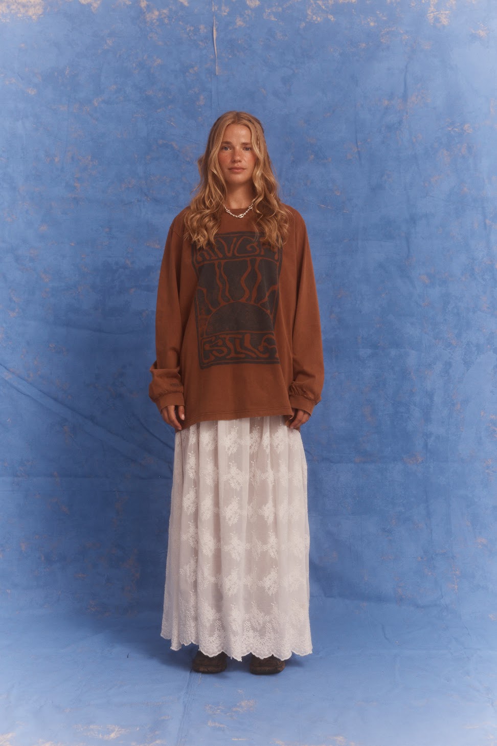Kinga Csilla | Lino Roses Tee