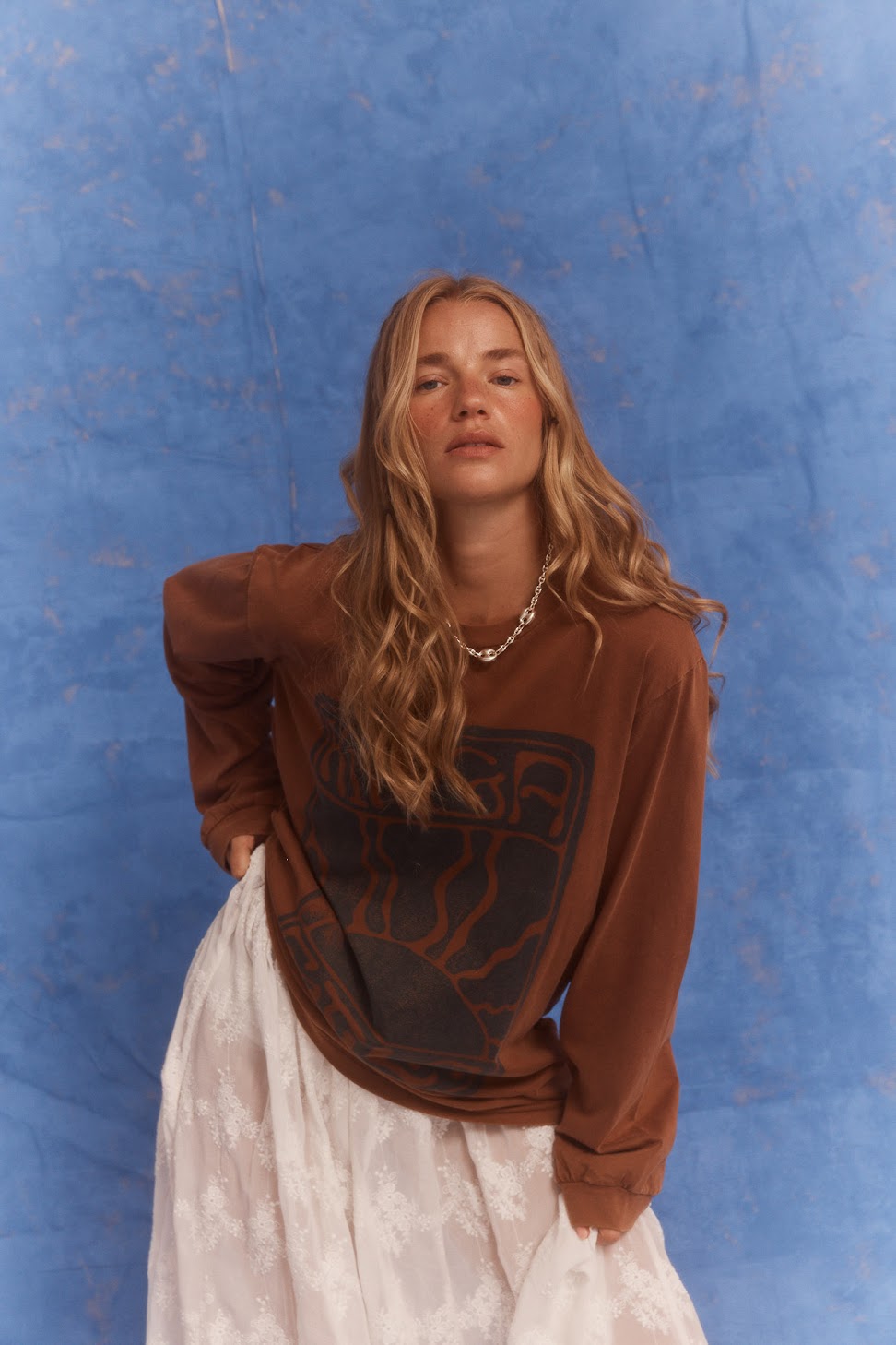 Kinga Csilla | Lino Roses Tee