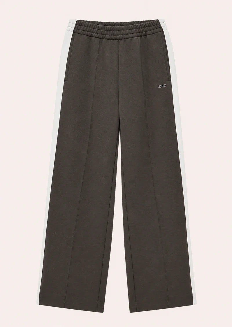 PE Nation | Triumph Pant 2.0 - Dark Olive/Whisper White