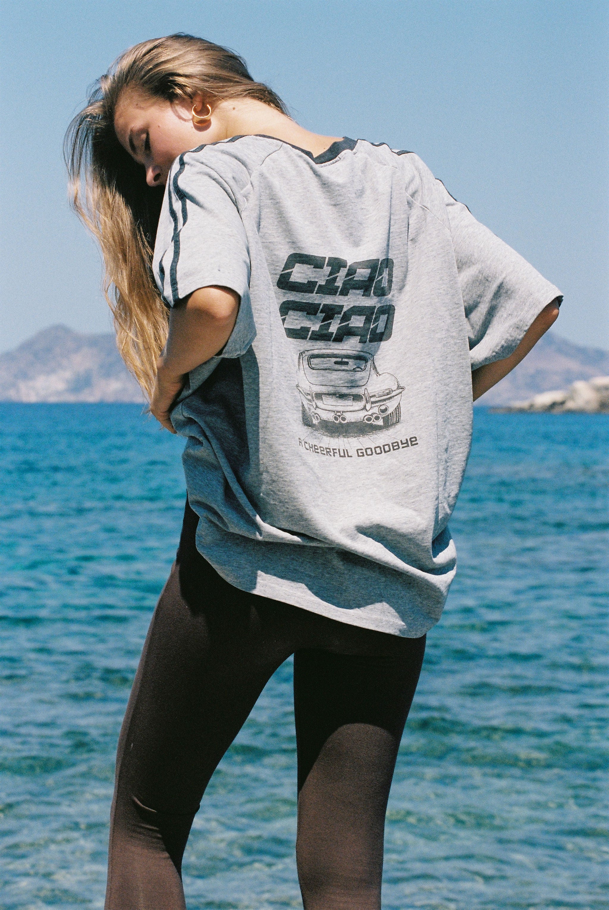 Ciao Ciao Vacation | Warm Hello Racer Tee