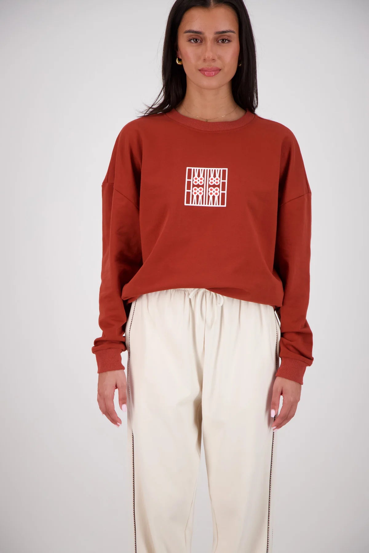 Jasmine Alexa | Back Home Sweatshirt Tobacco