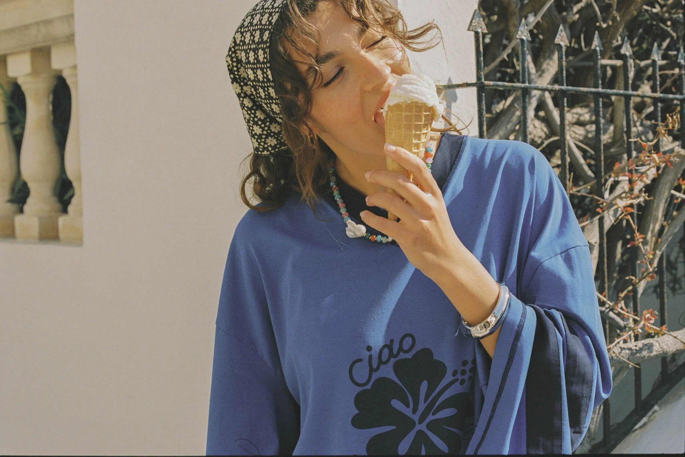 Ciao Ciao Vacation | Blue Hibiscus Speedway Tee
