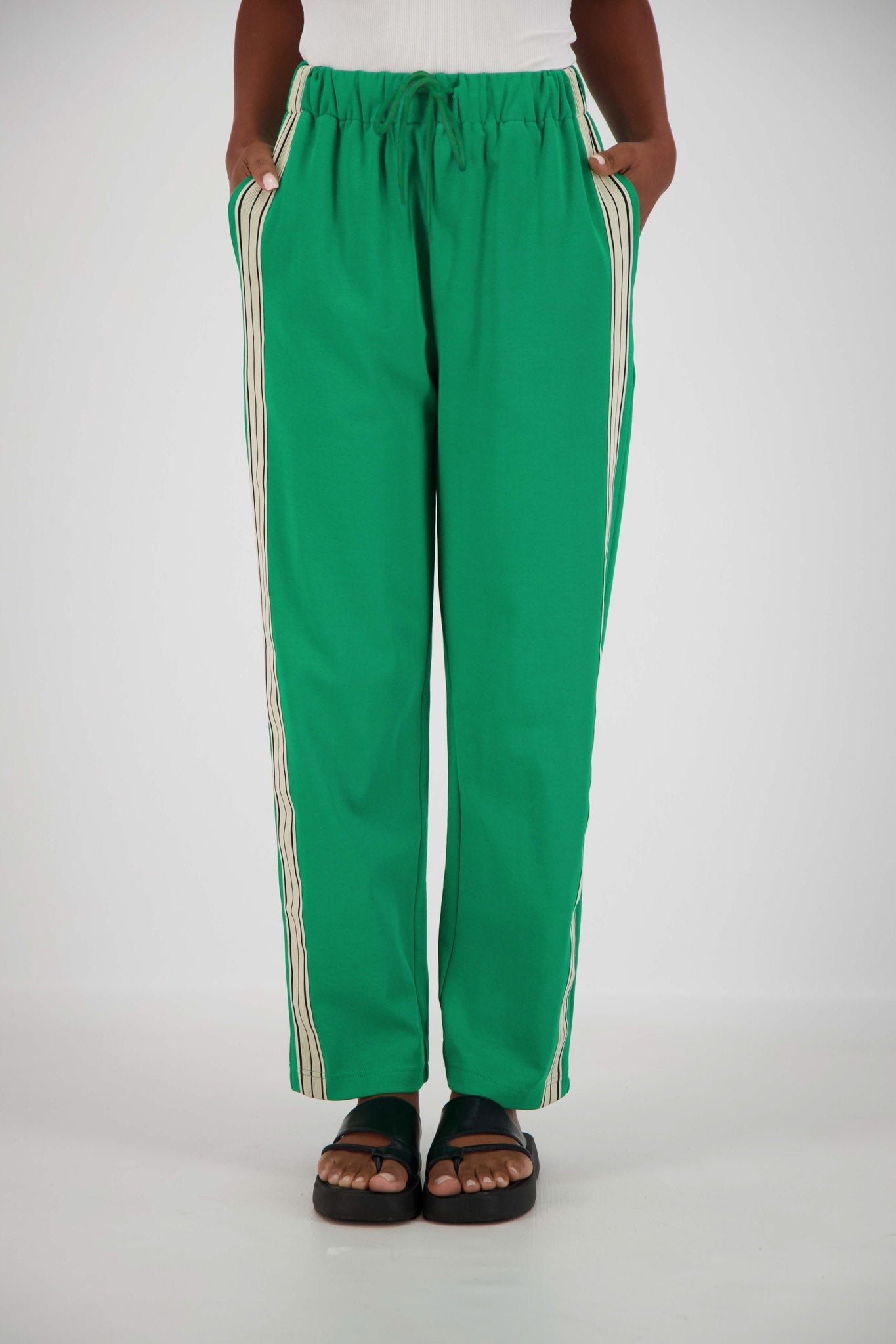 Jasmine Alexa | Panarea Trackpant Green