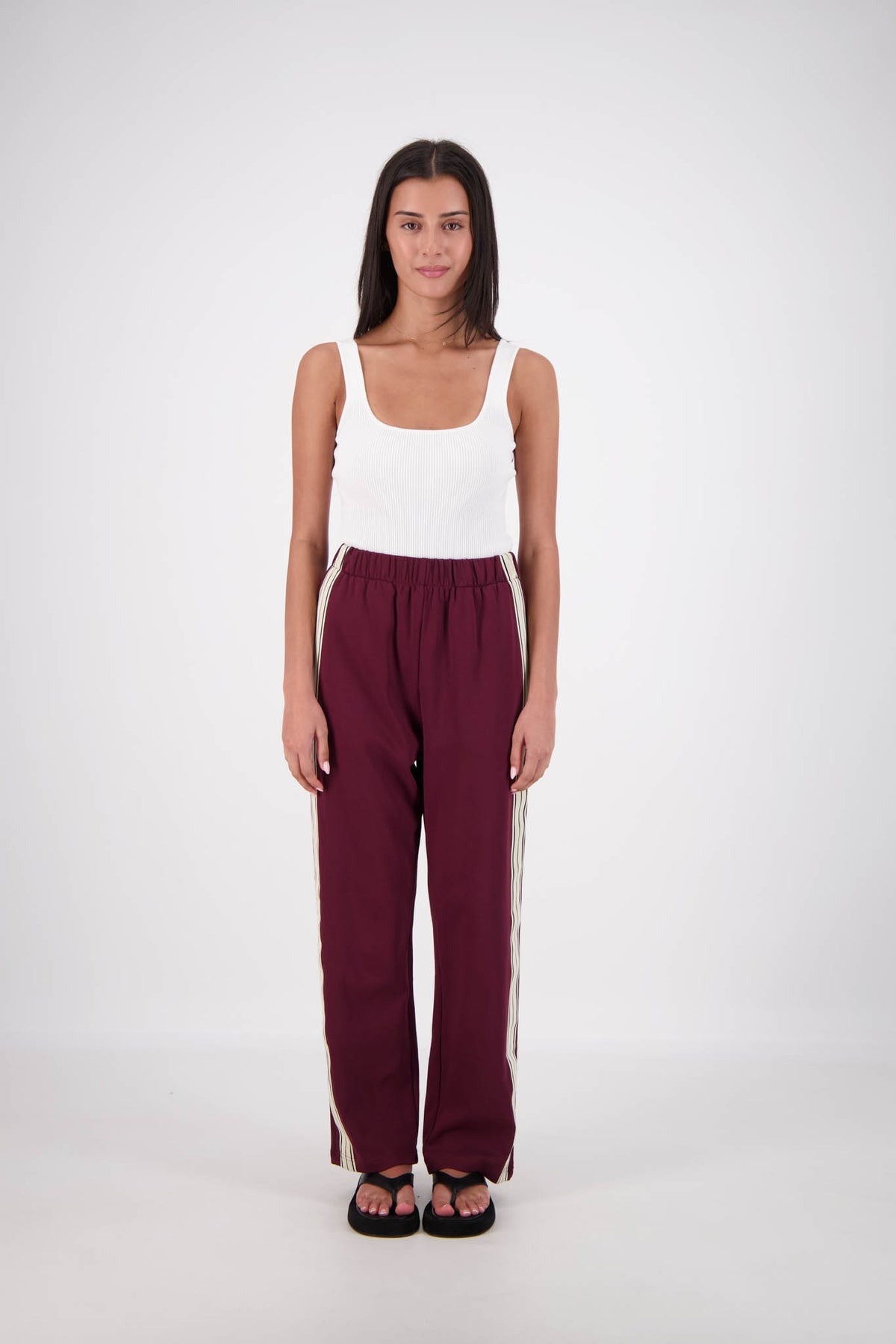 Jasmine Alexa | Panarea Trackpant Plum